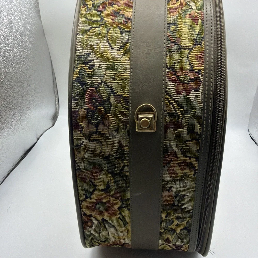 Vintage Firenze Floral Tapestry Garment Bag